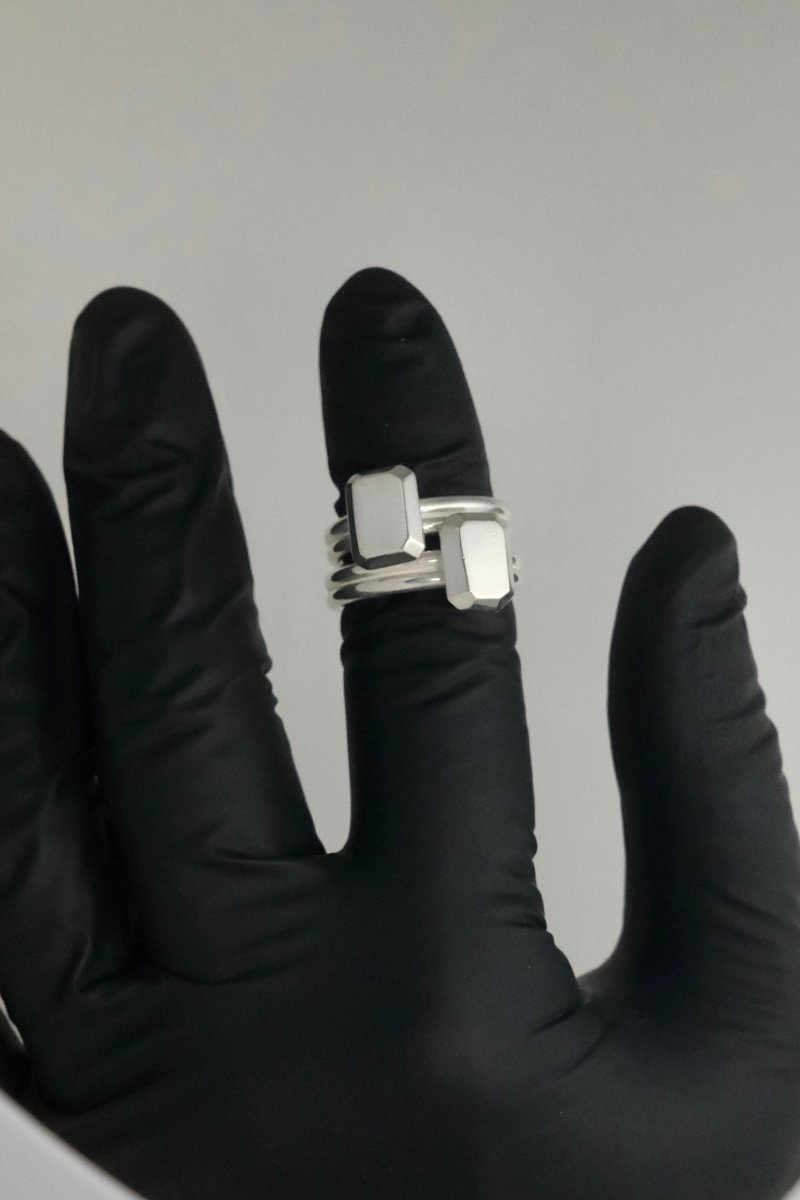 Vertical Gem Ring - HANSON