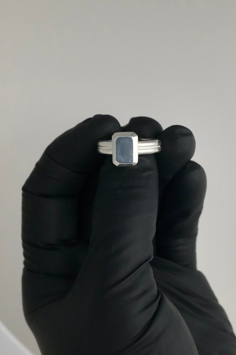 Vertical Gem Ring - HANSON