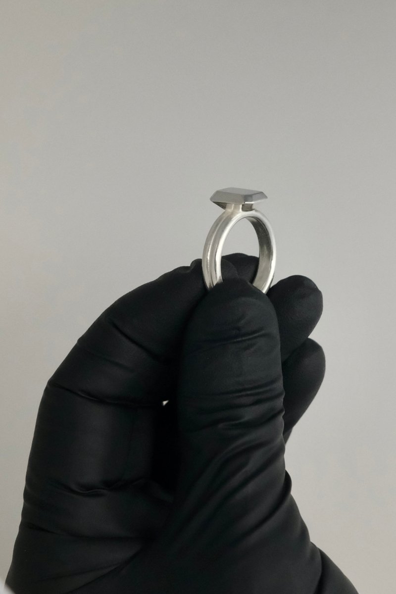 Vertical Gem Ring - HANSON